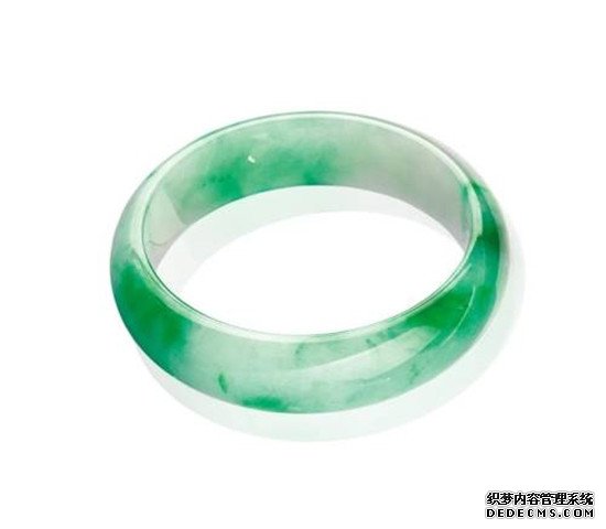 <a href='http://sjy2.com/' target='_blank'><u>翡翠手镯</u></a>价格一般多少钱 <a href='http://sjy2.com/' target='_blank'><u>翡翠手镯</u></a>价值分析
