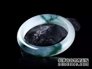 什么样的玉手镯好 什么样的玉手镯质量好