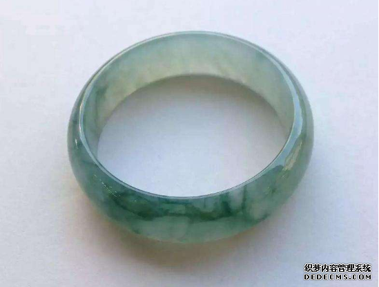 芙蓉种翡翠手镯价格 一般价格是多少钱