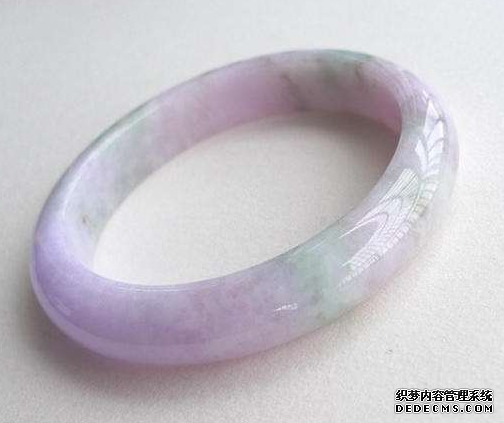 紫罗兰<a href='http://www.sjy2.com' target='_blank'><u>翡翠</u></a><a href='http://www.sjy2.com' target='_blank'><u>手镯</u></a>图片及鉴赏  紫罗兰<a href='http://www.sjy2.com' target='_blank'><u>翡翠</u></a><a href='http://www.sjy2.com' target='_blank'><u>手镯</u></a>价值分析