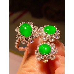 翡翠戒指，绿蛋面套装，戒指裸石8.6-7-3.2mm