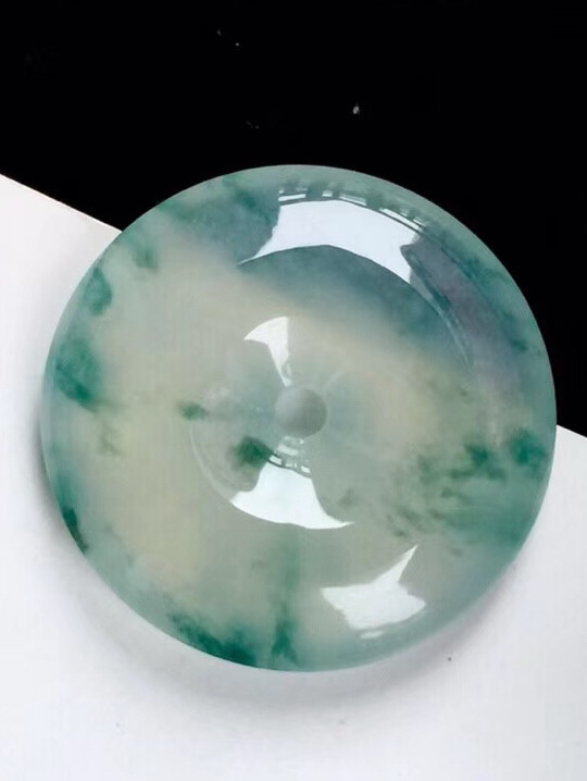 石晶缘翡翠 翡翠挂件 翡翠平安扣 > 高冰飘花,精品平安扣~~刚性十足